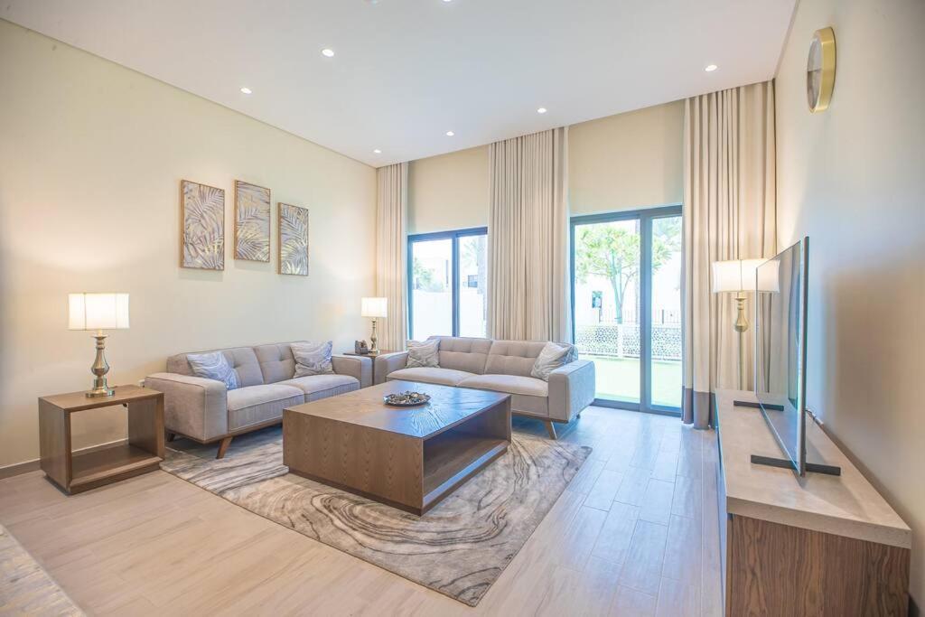 Luxury 3 Bdr Villa By The Sea 54 Fujairah Bagian luar foto