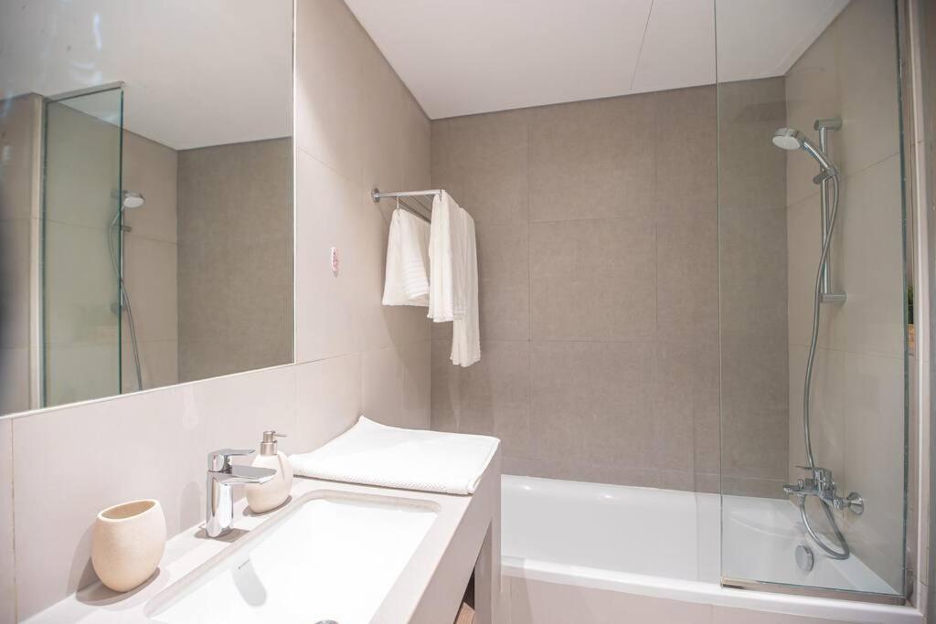 Luxury 3 Bdr Villa By The Sea 54 Fujairah Bagian luar foto