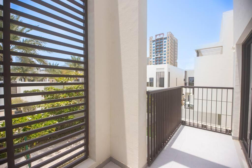 Luxury 3 Bdr Villa By The Sea 54 Fujairah Bagian luar foto
