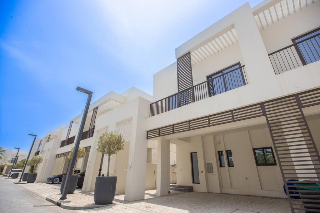 Luxury 3 Bdr Villa By The Sea 54 Fujairah Bagian luar foto