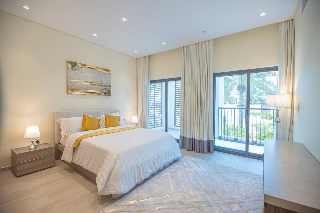 Luxury 3 Bdr Villa By The Sea 54 Fujairah Bagian luar foto
