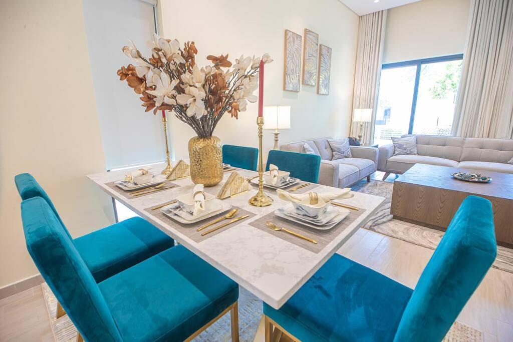 Luxury 3 Bdr Villa By The Sea 54 Fujairah Bagian luar foto
